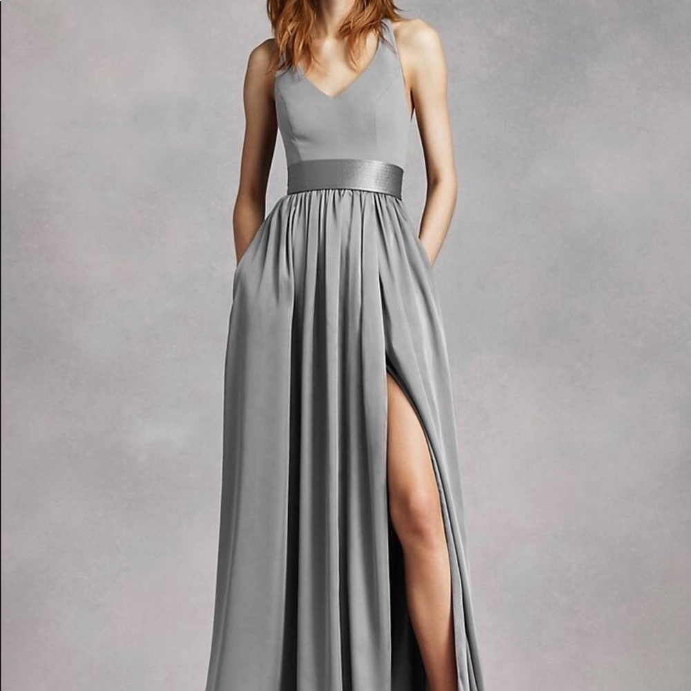 Vera Wang dress V NECK HALTER GOWN W SASH
VW360214